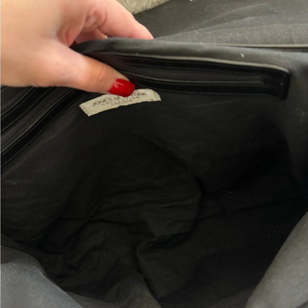 Jones New York Black Shoulder Bag - Picture 6 of 6